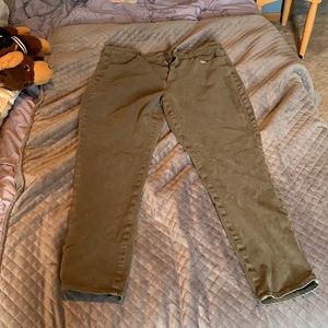 American eagle olive green pants